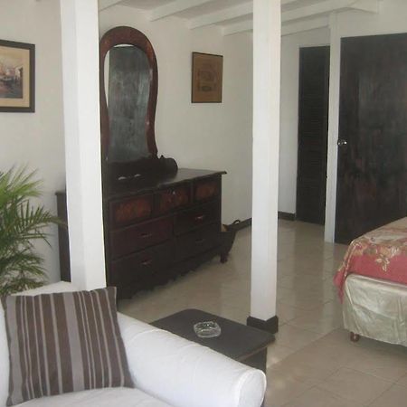 Roots Bamboo Beach Resort เนกริล ภายนอก รูปภาพ