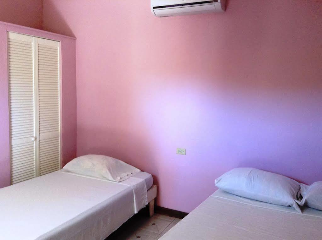 Roots Bamboo Beach Resort เนกริล ภายนอก รูปภาพ