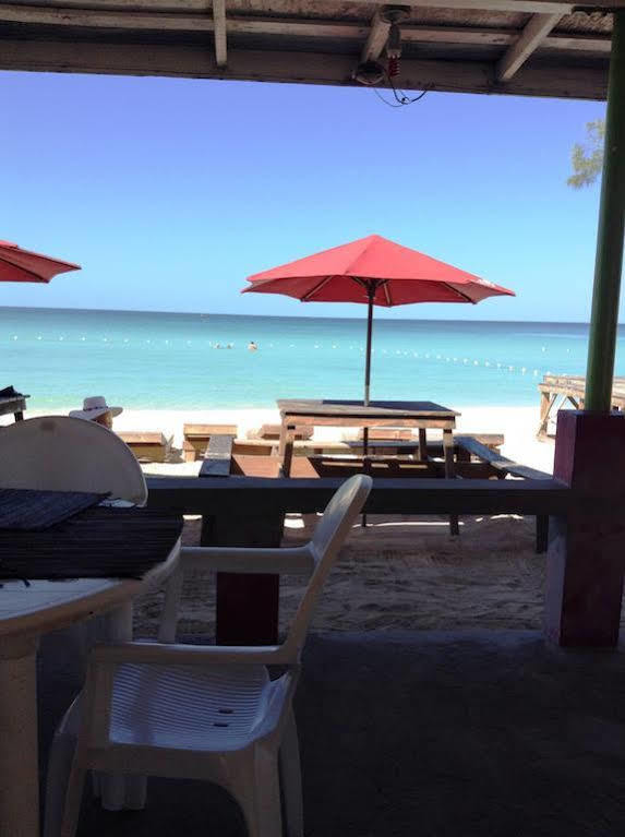 Roots Bamboo Beach Resort เนกริล ภายนอก รูปภาพ